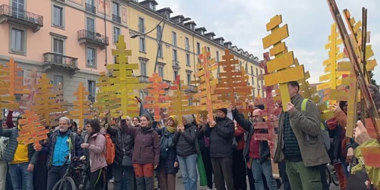 Milano proteston për Lojërat Olimpike Dimërore 2026: Shpenzime të panevojshme, pa ndihmuar ekonomikisht.