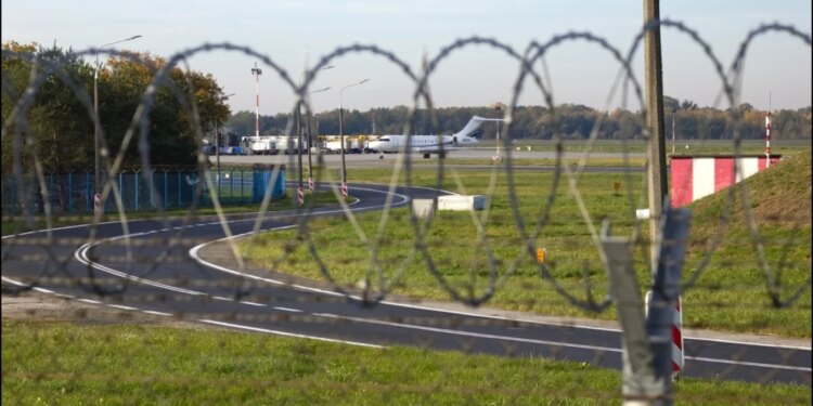 NATO ushtarake aktivitetet, Polonia mbyll përkohësisht hapësirën ajrore në Lublin dhe Rzeszow