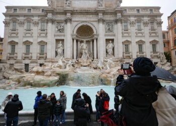 Nga sot, turistët në Romë do të paguajnë 2 euro për të vizituar Shatërvanin Trevi, me biletë të vlefshme për të huaj dhe vendas.