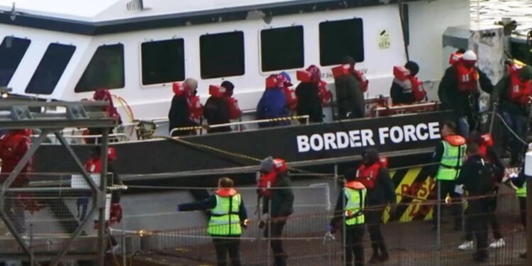 OKB-i paralajmëron: Marrëveshja për azil mes Britanisë dhe Francës mund të shkelë rëndë të drejtat e njeriut