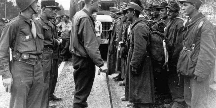 Opinion/ Auron Tare: Veshja e huaj