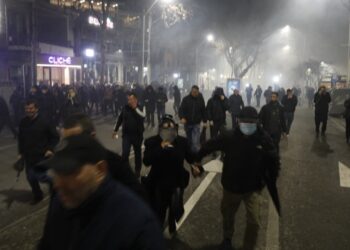 Opozita proteston me dhunë më 10 shkurt, Gjykata çliron 18 protestues, përfshirë 3 të mitur