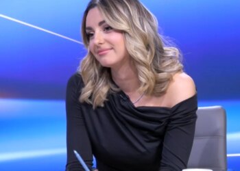 Pas eliminimit, Kejsi më bëri të parin. Ina Aderi tregon për ‘Shqipëria Live’: Si u dashurova me të dhe nuk pendohem për puthjen.