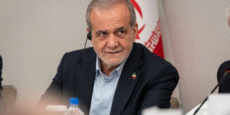 Pas fillimit të bisedimeve me SHBA, Presidenti i Iranit: Teherani është i gatshëm për inspektimet e programit të tij bërthamor.