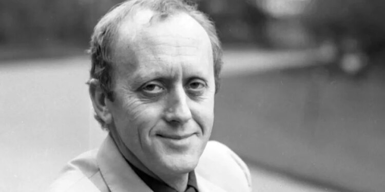 Pasuria e yllit të Star Wars, Kenneth Colley: Testamenti i tij zbulohet, duke përfshirë dhurata për motrën, miqtë dhe organizatat bamirëse.