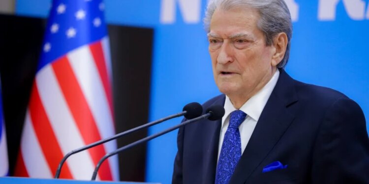 Përqindja e të paraburgosurve në Shqipëri, 500% më e lartë se mesatarja në BE: Berisha e Rama, mungesë e një procesi ligjor të vërtetë