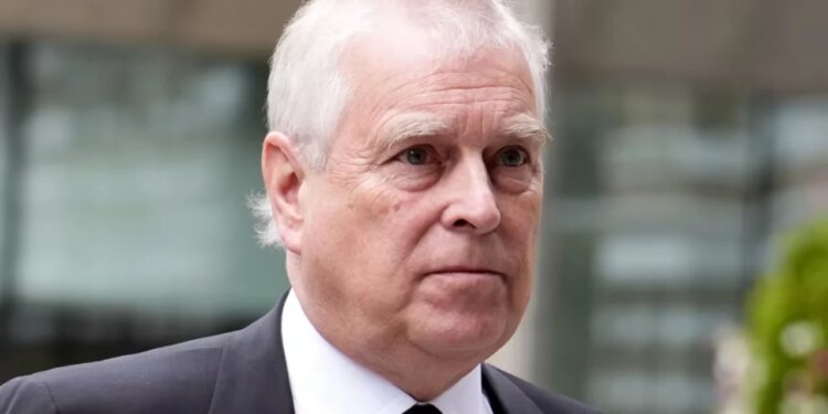 Policia britanike po heton ‘dosjen’ e ish-princit Andrew për ndarjen e informacioneve konfidenciale me Jeffrey Epstein