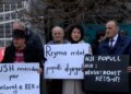 Protestë për energjinë: Çmimi rritet mbi 21%, qytetarët e Kosovës protestojnë para zyrave të kompanisë