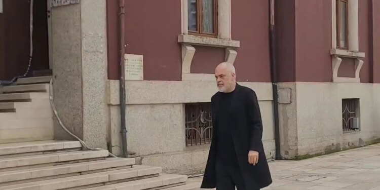 “Rama diskuton në heshtje me banorët e prekur nga projekti TID: 'Nëse largohem, ju do të humbni'”