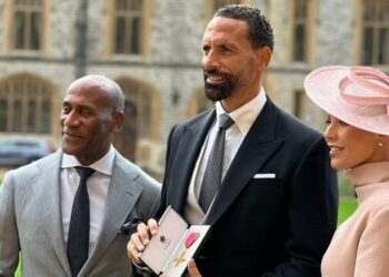 Rio Ferdinand tregon hapur për ndikimin e karrierës së tij: “Ka momente që përfundoj në karrige me rrota”