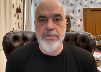 “Rritje e konsiderueshme e pagave për ju në 2016” / Rama drejtuar Shoqatës së Gjyqtarëve: Kjo qeveri siguron pavarësinë tuaj.