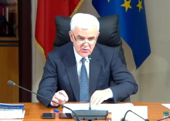 SPAK mbylli dyert për monitorim, kreu i Komisionit Xhafaj: Kjo është një praktikë kushtetuese, nuk ka karakter ndërhyrës.