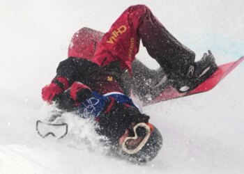 Skiatorja kineze pëson një rënie alarmante, ka frikë për dëmtim në shtyllën kurrizore…