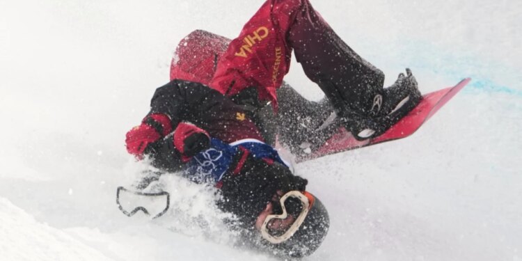 Skiatorja kineze pëson një rënie alarmante, ka frikë për dëmtim në shtyllën kurrizore…