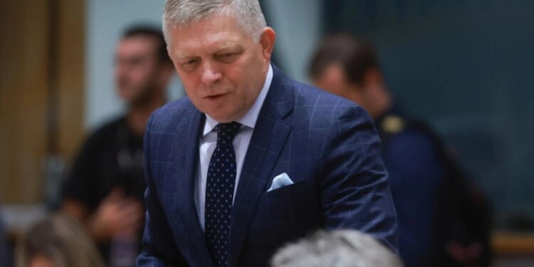 Sllovakia ndalon furnizimin me energji për Ukrainën, kryeministri Robert Fico: Rihapni naftën nëse doni energji elektrike.