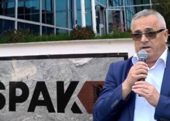 Të pandehur për abuzim me detyrën/ Gjykata e Posaçme nis gjykimin ndaj kryetarit dhe zv/kryetarit të Bashkisë së Tropojës