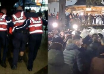 Tetë policë të plagosur gjatë protestës, kanë marrë djegie dhe lëndime nga objektet e forta.