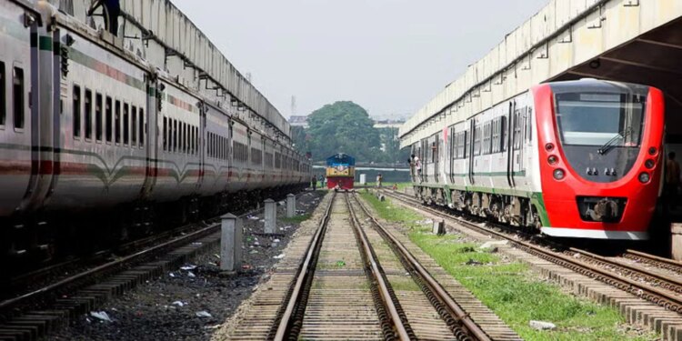 Tragjedie në Bangladesh: 32-vjeçari humb jetën pasi u godit nga një tren, publikon foton e fundit në Facebook