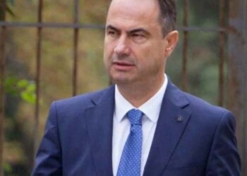 Trazira gjatë protestës së opozitës, nënkryetari i PD-së Luçiano Boçi dëmtohet dhe transfert në spital.