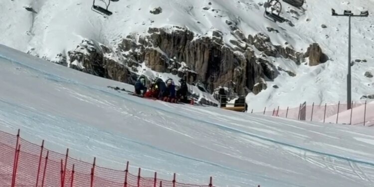Video/ Aksidenti i tmerrshëm i kampiones 41-vjeçare në Cortina, momenti kur Lindsey Vonn përplaset dhe gara ndërpritet