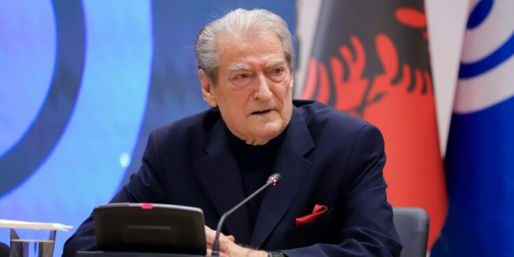 Berisha reagon pas fjalëve të Ramës: 'Kush janë ata që thonë 'Shqipëria në duar të krimit'? Partnerët ndërkombëtarë e kanë paralajmëruar, por ai...
