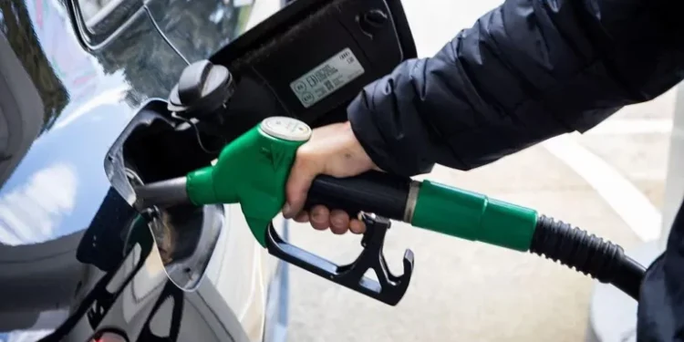 Bordi i Transparencës ul çmimin e naftës, ndërsa benzina mbetet e njëjtë.