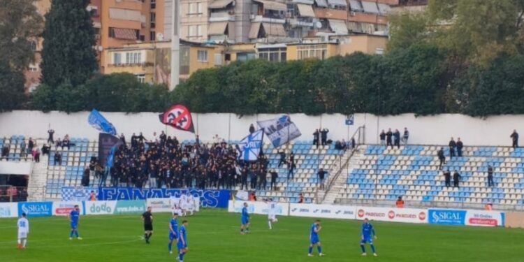Fitore e Tiranës ndaj Teutës, bardheblutë e shtyjnë në garën për mbijetesë
