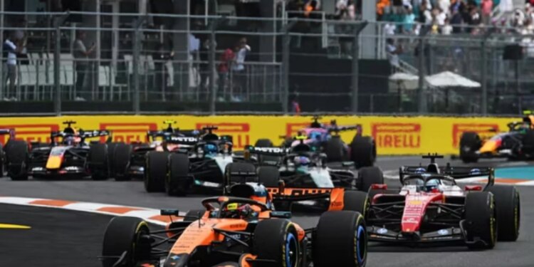 Formula 1: McLaren dominon në Garën Sprint në Miami me Norris dhe Piastri, Leclerc gjithashtu në podium.