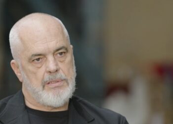 "Do të protestonit nëse nuk ishit Kryeministër?" / Rama për DW: Nuk mund të kërkosh dorëheqjen një ditë dhe të presësh për zgjedhjet e tjera.