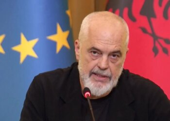 Le të këndojnë sa të duan ‘Rama, dorëheqje!’, Kryeministri para Drejtorëve Politikë të PS dhe Kryetarëve të Komisioneve: Misioni ynë do të vazhdojë deri sa të...