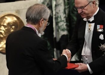 Shkencëtari që zbuloi rëndësinë e autofagjisë jep medaljen Nobel për të frymëzuar brezin e ri të studiuesve.