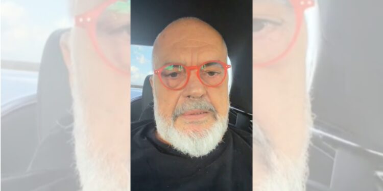 "Vetëm Zoti dhe vetëm autoriteti" / Rama komenton mbi pagat e magjistratëve: Të gjithë duhet të respektojnë Kushtetutën, askush nuk ka të drejtë të kërcënojë të tjerët.